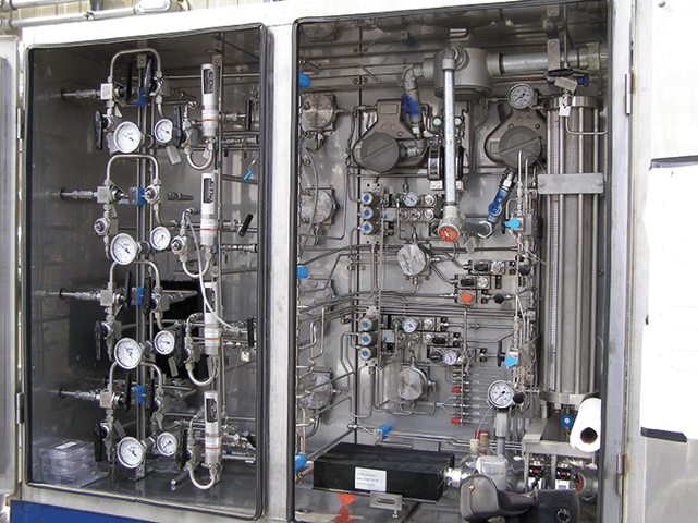 A picture of a gas delivery system assembly