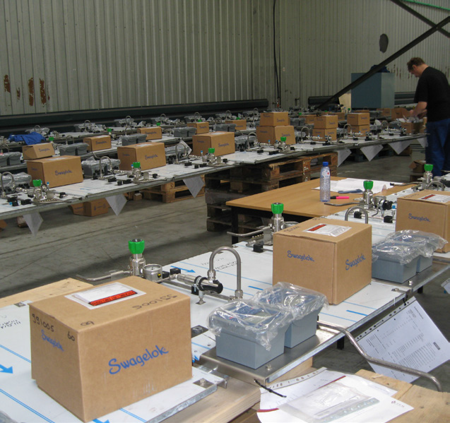 Swagelok Nederland provided kits of individually packaged components, packaged according to assembly instructions per sampling system.
